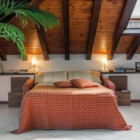 Villa Sleeps 6 Pool Wifi *
